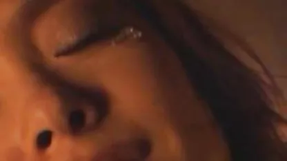 Mädchen bekommen Sperma im Gesicht von Lasten auf kostenlose pornofilme in hd ein warmes zu Hause
