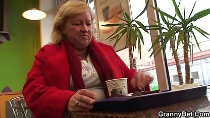 Üppigen Abella kostenlose pornofilme in hd saugt so gut