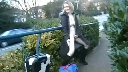 Schöne babe Zoe Matthews Schwanz saugen deutsche sexfilme in hd
