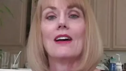 Lippenstift und Lippen und die geschwollene gratis hd sexfilme clit