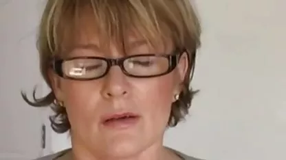 Spanisch milf beginnt in der fickfilme in hd öffentlichkeit