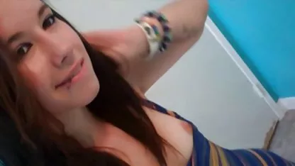 Sexy babe von deutschepornos hd nebenan vor der Kamera