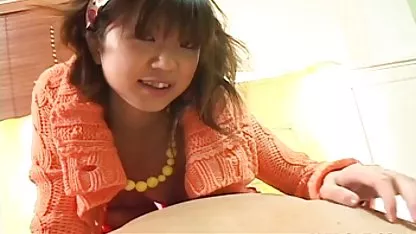 Krankenschwester in schwarzen deutsche hd sex filme Strümpfen, Rika Tamura, bietet
