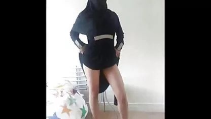 Junge Mädchen mit engen Körper Natürliche deutsche sex filme in hd Gesicht sitzen und Griffweise